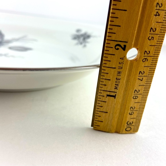 Vintage Winterling Schwarzenbach 8 7/8" Rim Soup Bowls Set of 4 Gray Flowers - Picture 8 of 8